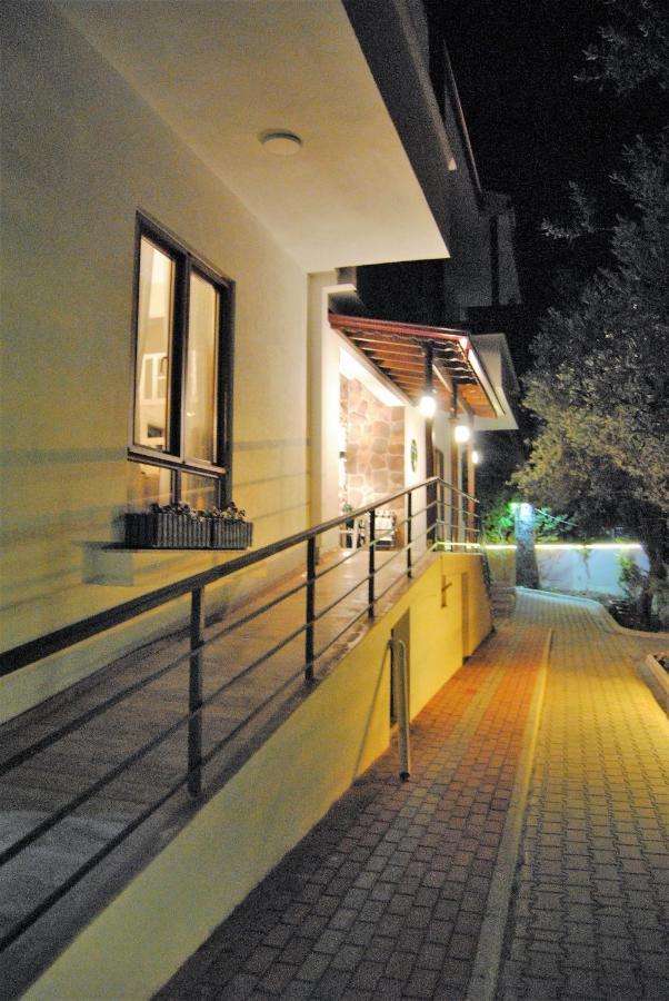 Beyaz Konak Guere Bagian luar foto