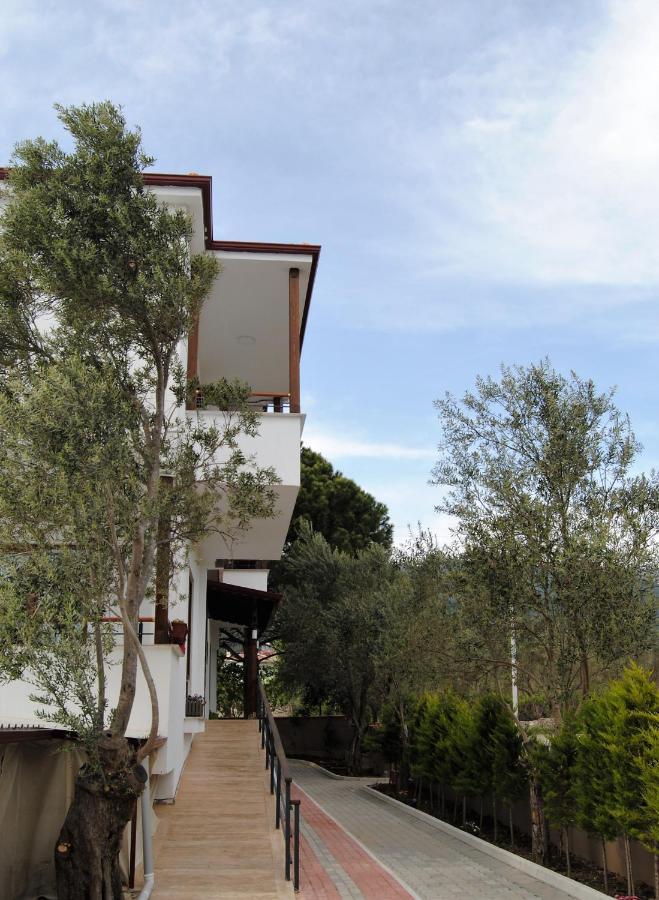 Beyaz Konak Guere Bagian luar foto